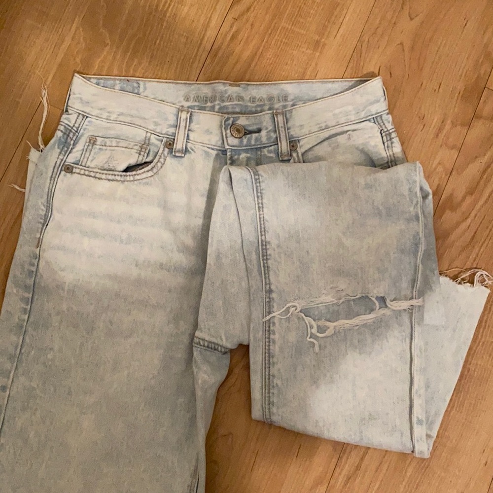 American Eagle Mom jeans